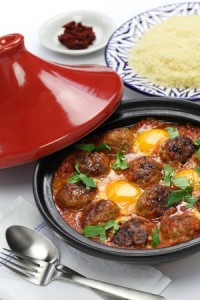 tajine boulettes de boeuf et oeufs (kefta) tajine boulettes de boeuf et oeufs (kefta)