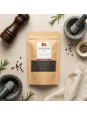 sachet de poivre de malabar sur la table