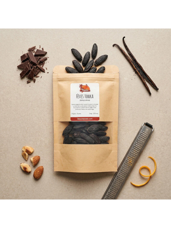sachet de fèves tonka sur la table