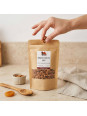 pincée d'amandes d'abricot entières