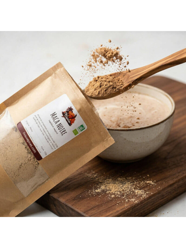 poudre de maca noire en action
