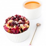 recette du crumble aux pommes et cerises a la cannelle