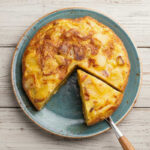 Tortilla Espagnole traditionnelle omelette de pommes de terre