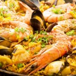 paella valencienne à l'ancienne au safran et feu de bois