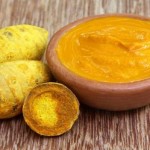 dentifrice au curcuma pour blanchir les dents