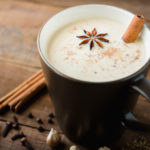 lait chaud à la cannelle